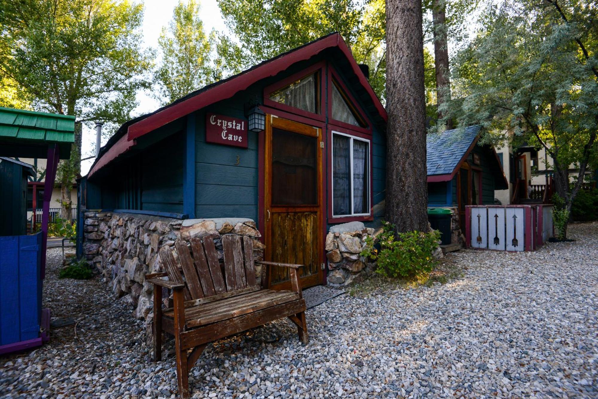 Castle Wood Theme Cottages- Couples Only Big Bear Lake Exterior photo